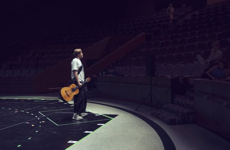 Фото с репетиции мюзикла Басты